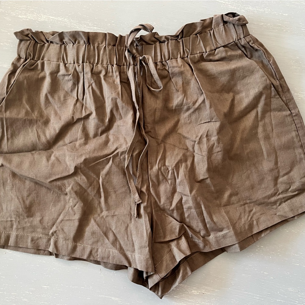 Women’s paper bag waist shorts